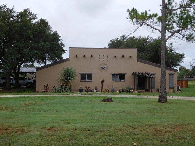 House for sale in Taylor, Texas