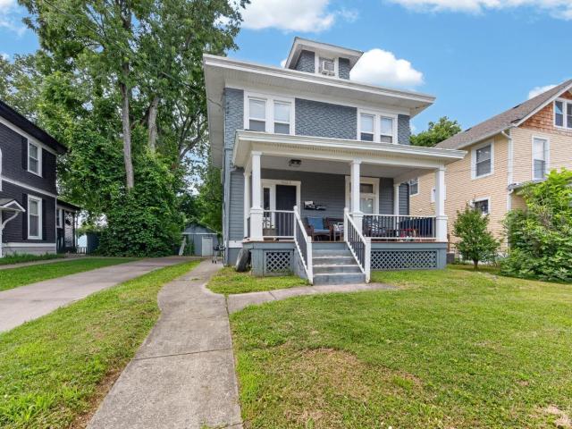House for sale in Roselawn, Ohio
