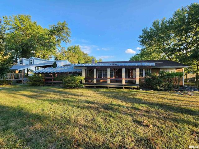House for sale in Sesser, Illinois