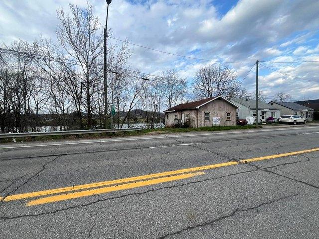 House for sale in South Charleston, West Virginia