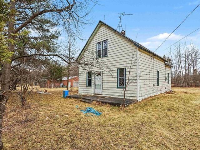 House for sale in Saint Charles, Michigan
