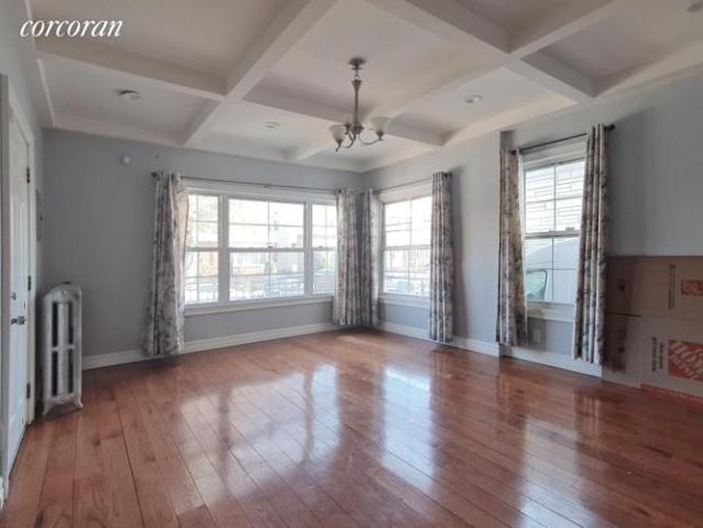 Apartment for rent in Arverne, New York