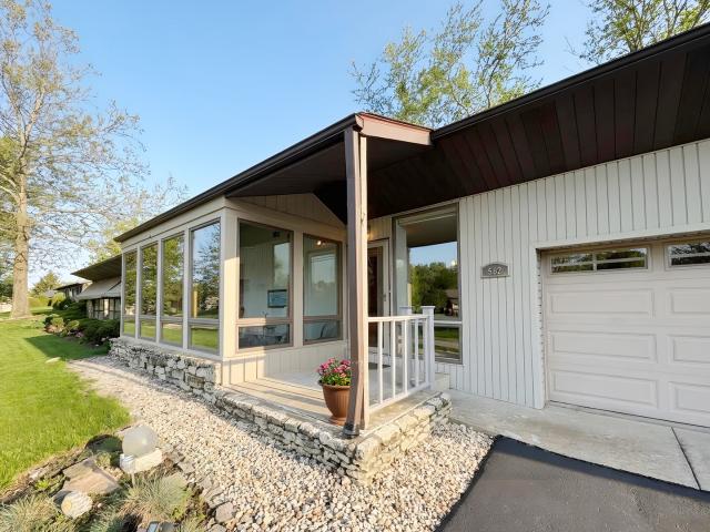 House for sale in Gilberts, Illinois