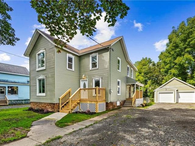 House for sale in City of Oneida, Madison County