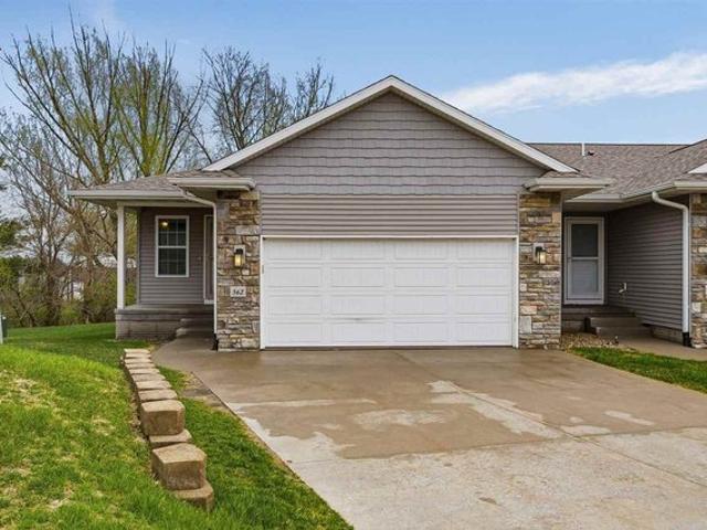 Condo for sale in Linn, Iowa