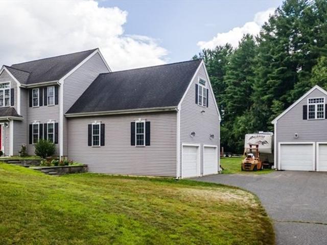 House for sale in Sutton, Massachusetts
