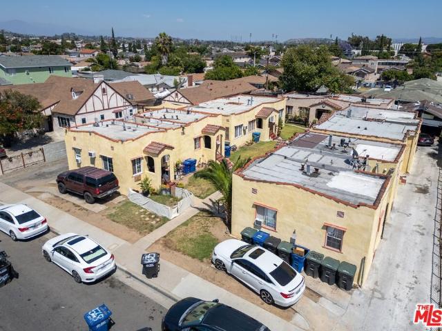House for sale in East Los Angeles, Canoga Park