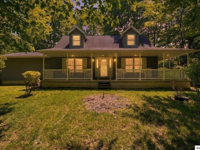 House for sale in Howard, Ohio