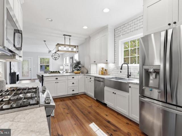 House for sale in Bluemont, Arlington