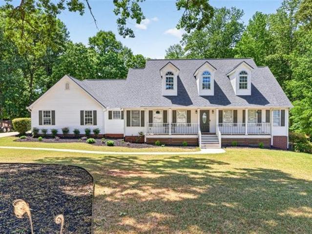 House for sale in Braselton, Georgia