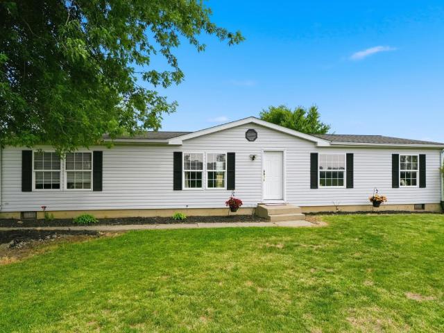 House for sale in Pierceton, Indiana