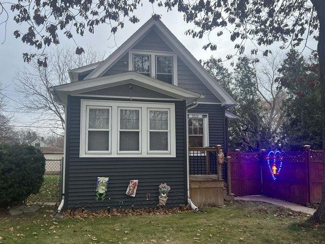 House for sale in Milwaukee, Wisconsin