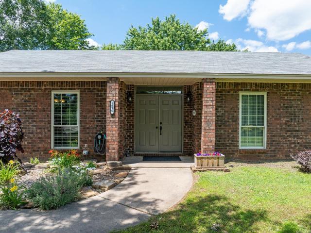 House for sale in Ark