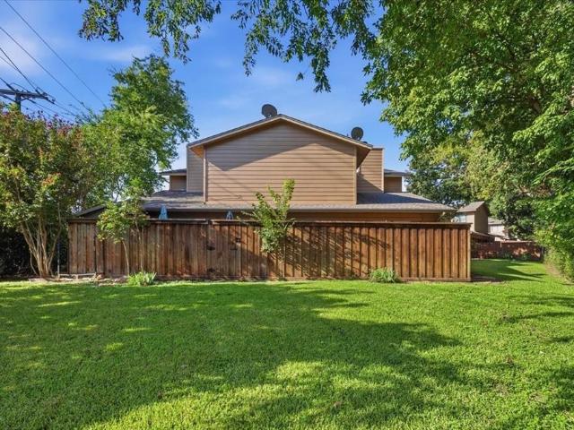Condo for sale in Benbrook, Tarrant County