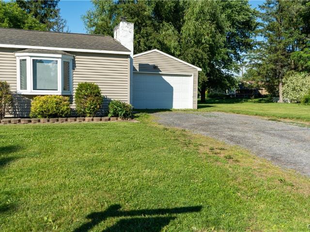 House for sale in Oneida, New York