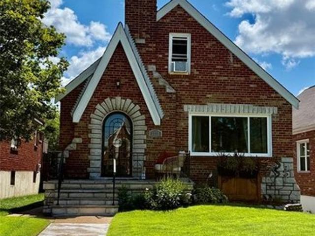 House for sale in North Hampton, Saint Louis