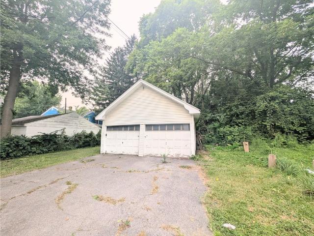 House for sale in Oak Hill, New York