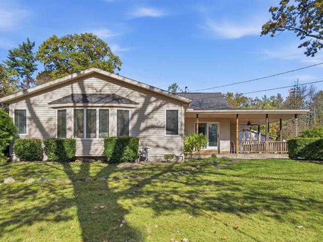 House for sale in Sanford, Midland County