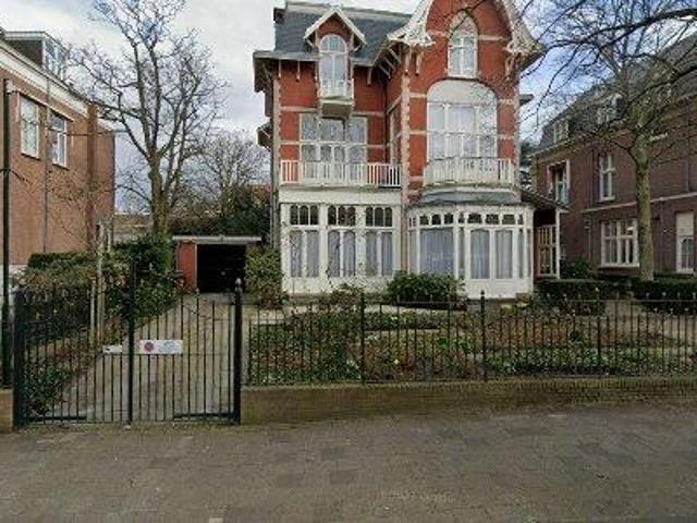 Bedrijfspand te koop in Scheveningen, Den Haag