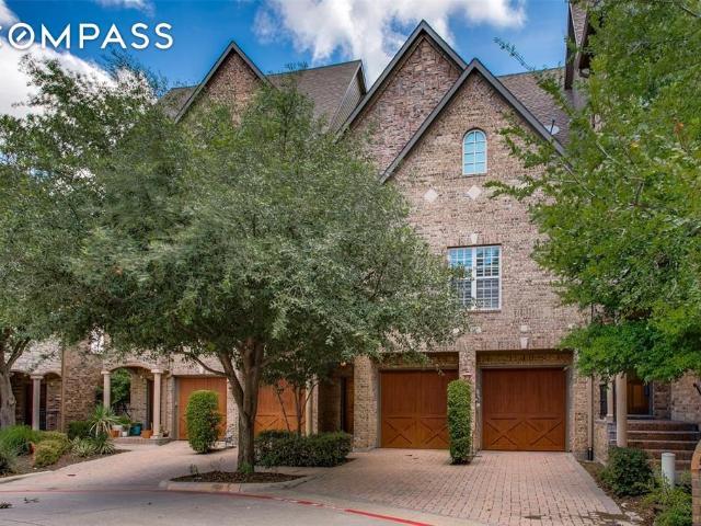 Townhouse for sale in Irving