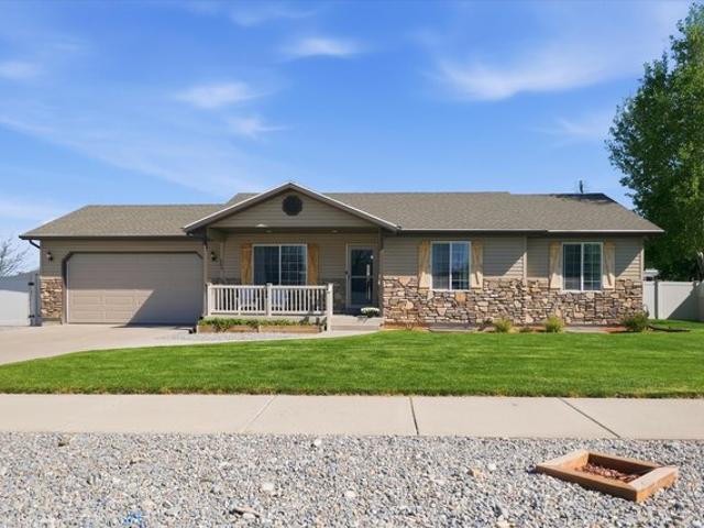 House for sale in Cache, Utah