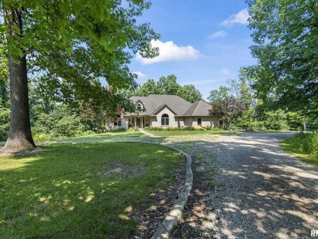 House for sale in Pleasant Plains, Illinois
