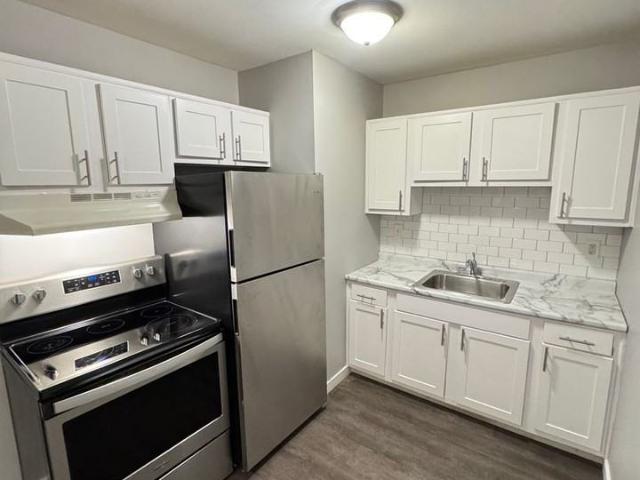 Apartment for rent in Dearborn Heights, Michigan