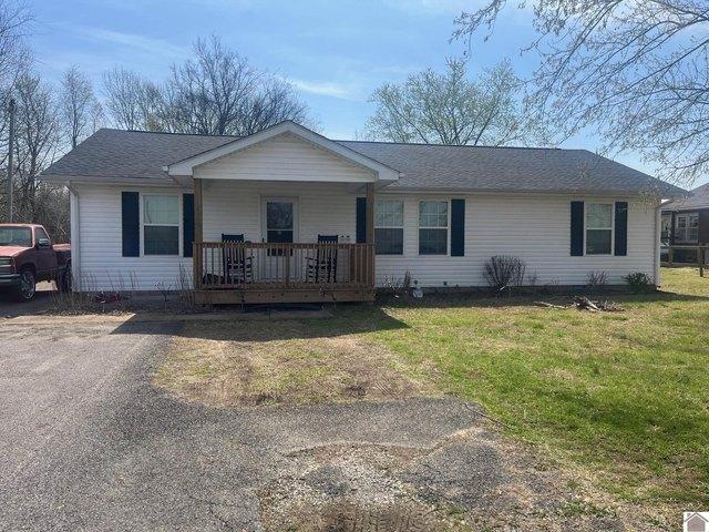 House for sale in Mayfield, Kentucky