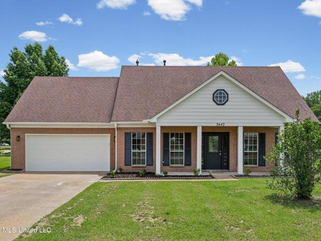 House for sale in Nesbit, Mississippi