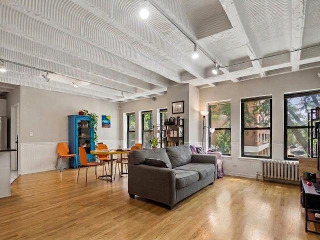 Condo for sale in Chicago Park, Illinois
