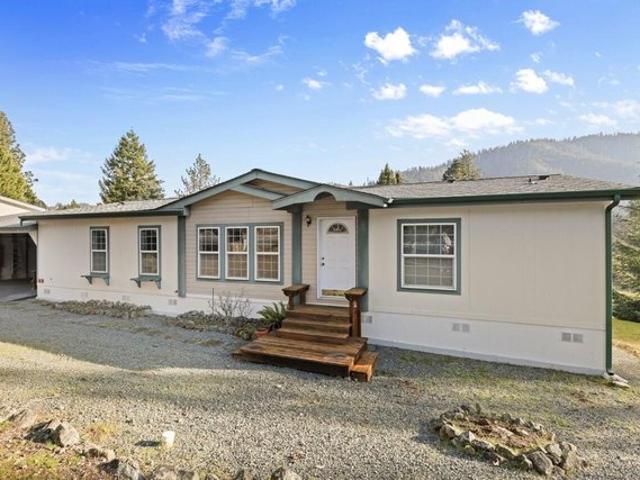 House for sale in Oregonia