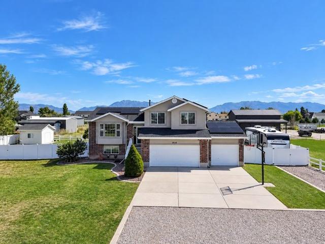 House for sale in Hooper, Utah