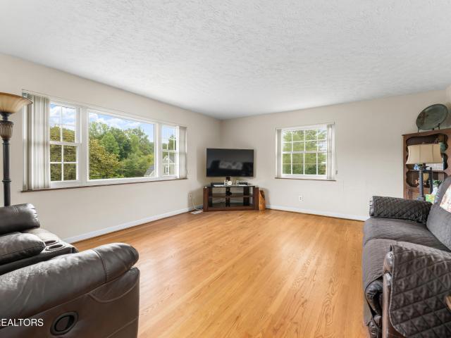House for sale in Kelley Town, Oliver Springs