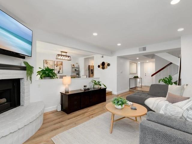 Condo for sale in La Mesa, California