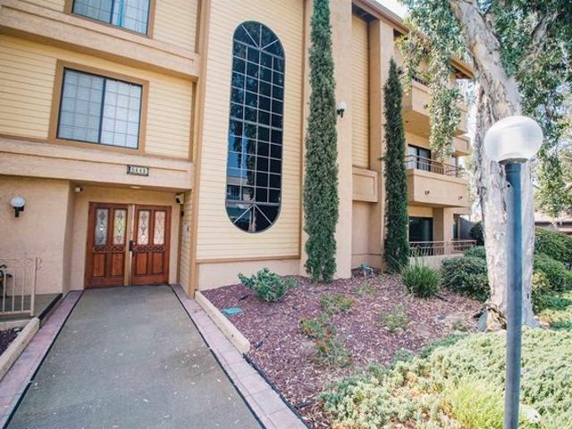 Condo for sale in La Mesa, California