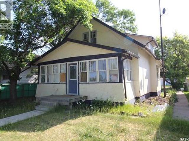 House for sale in Shaunavon, Saskatchewan