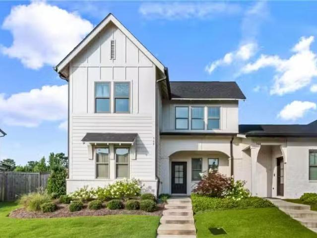House for rent in Auburn
