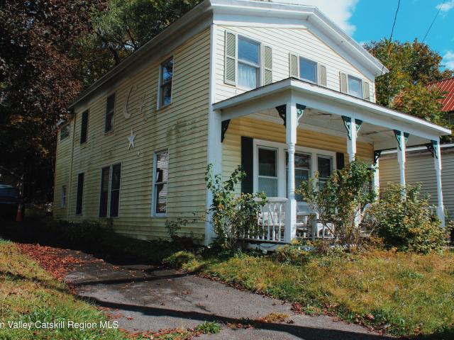 House for sale in Acra, New York
