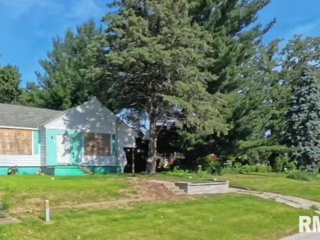 House for sale in Galesburg, Knox County