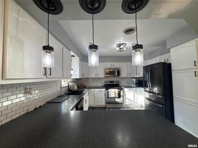 House for sale in Jonesboro, Illinois