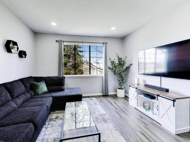 Townhouse for sale in Round Lake, Illinois