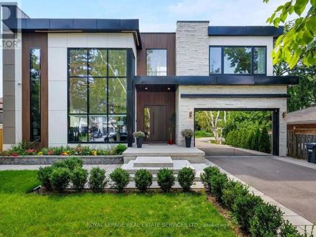 House for sale in Oakville, Ontario