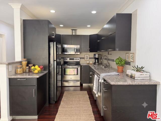 Condo for sale in Culver City, California