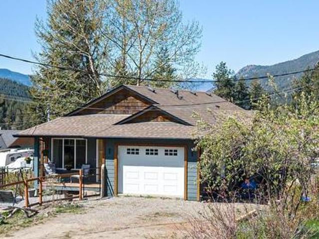 House for sale in Falkland, British Columbia