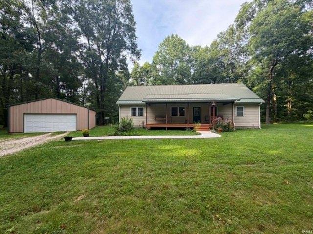 House for sale in Bloomfield, Indiana