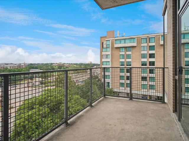 Condo for sale in Dallas, Texas