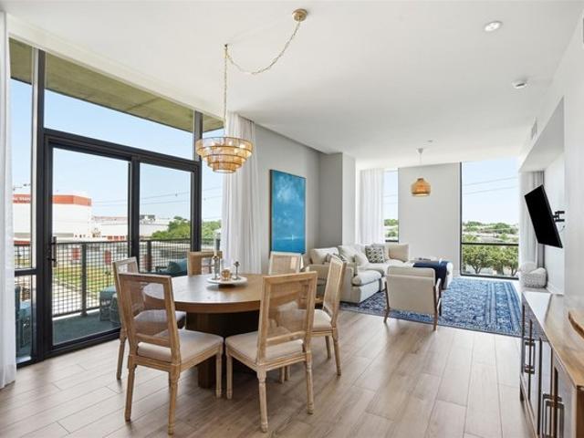 Condo for sale in Dallas, Texas