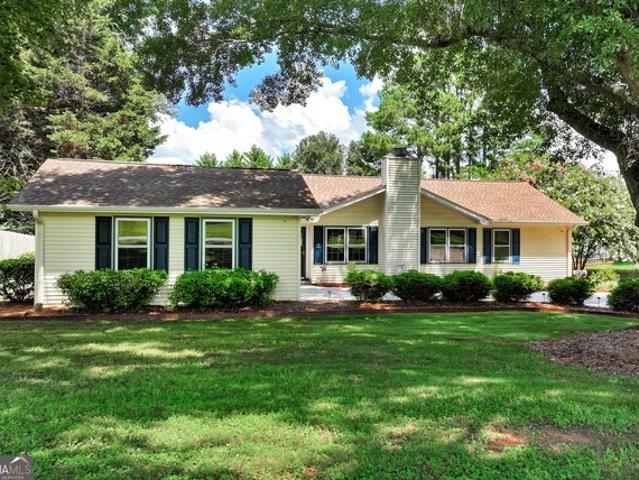 House for sale in Oakwood, Georgia