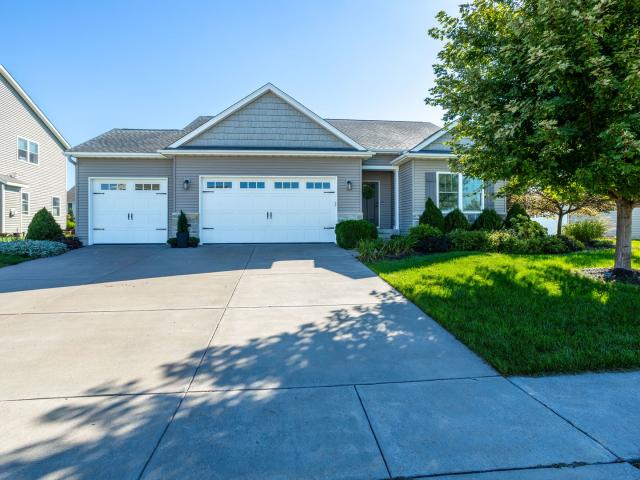 House for sale in Bettendorf, Scott County