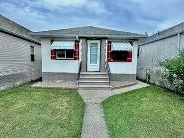 House for sale in East St. Paul, Manitoba
